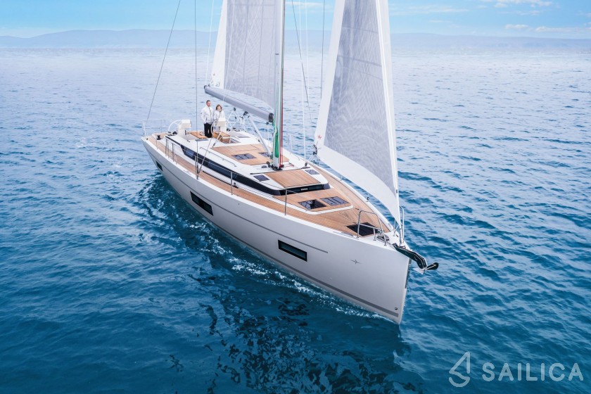 Bavaria C45 - Yacht Charter Sailica