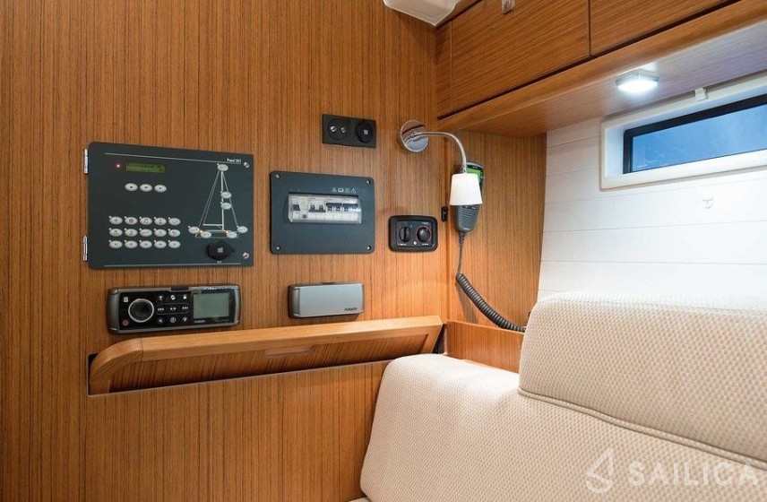 Bavaria 37 Sport - Yacht Charter Sailica