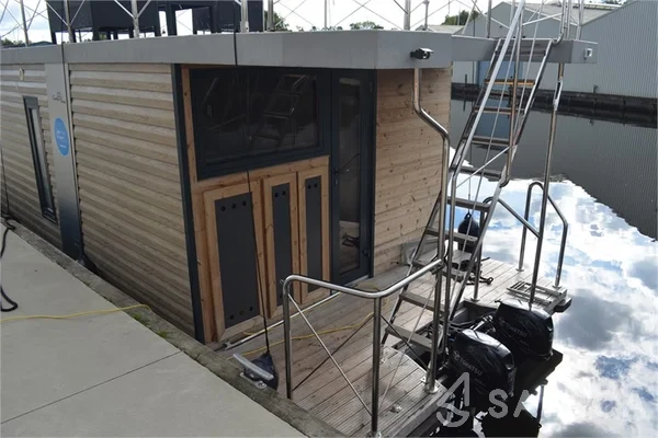 Campi 340 - Yacht Charter Sailica