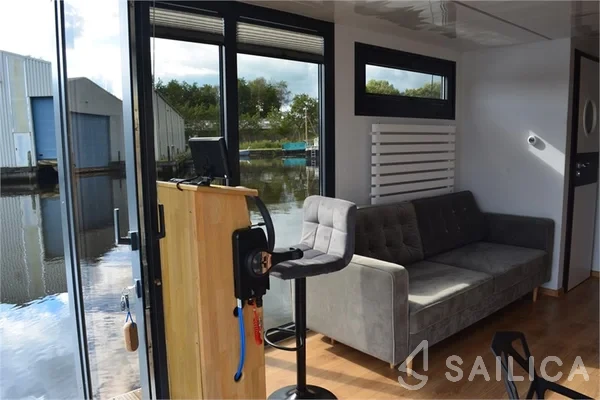 Campi 340 - Yacht Charter Sailica