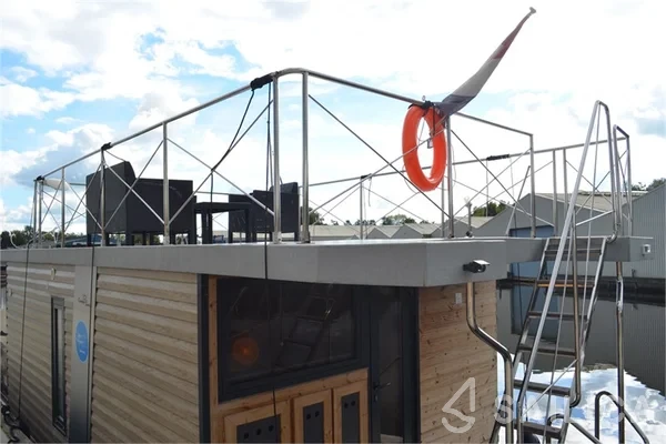 Campi 340 - Yacht Charter Sailica