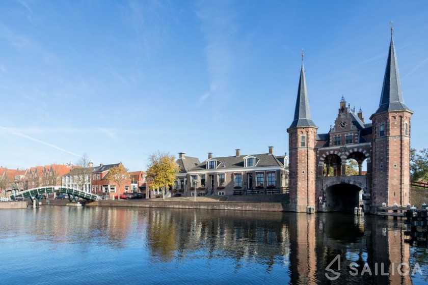 Falcon 100 - Yacht Charter Sailica