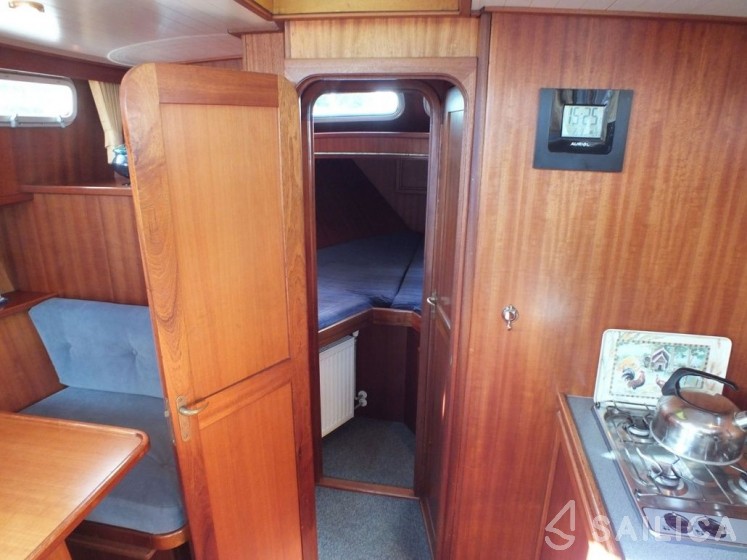 Falcon 100 - Yacht Charter Sailica