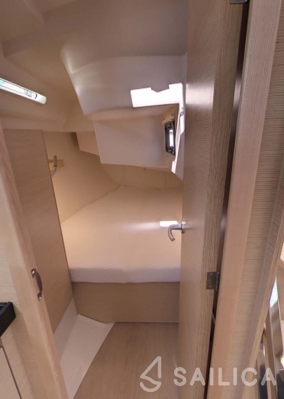 Hanse 345 - Yacht Charter Sailica