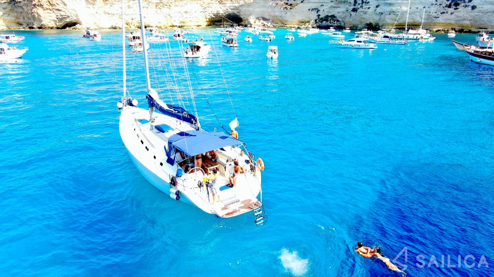 Cyclades 50.4 - Yacht Charter Sailica