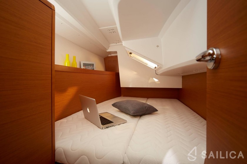 Sun Odyssey 34 - Yacht Charter Sailica