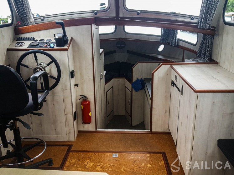 Kempala 920 - Yacht Charter Sailica