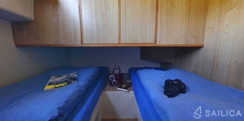 Le Boat Caprice - Yacht Charter Sailica