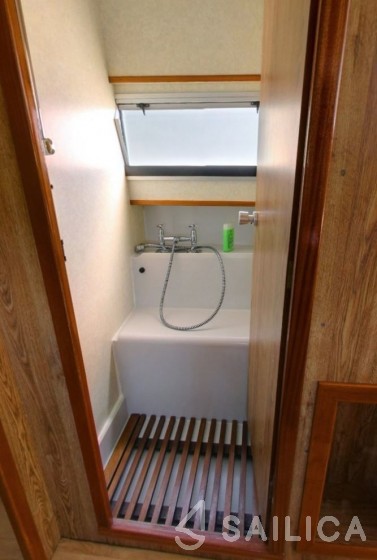 Le Boat Classique - Yacht Charter Sailica