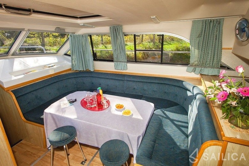 Le Boat Classique Star - Yacht Charter Sailica