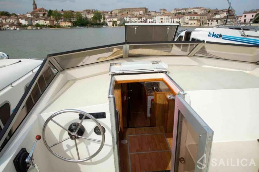 Le Boat Consul - Yacht Charter Sailica