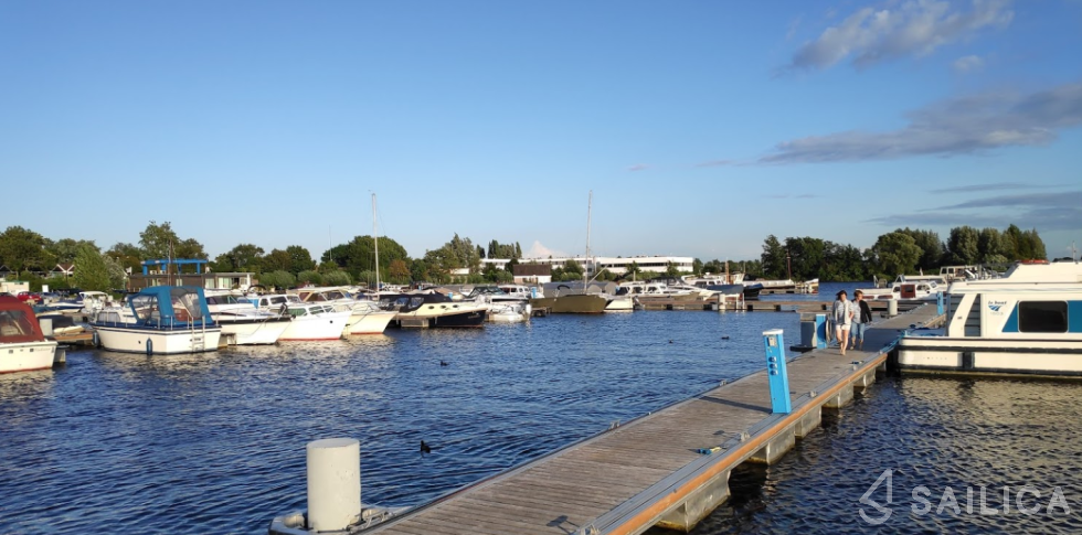 Le Boat Consul - Yacht Charter Sailica
