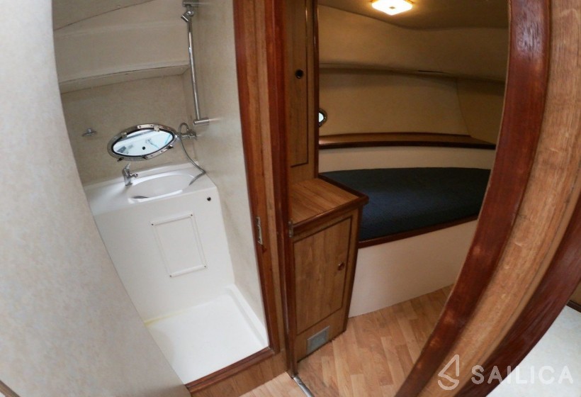 Le Boat Countess - Yacht Charter Sailica