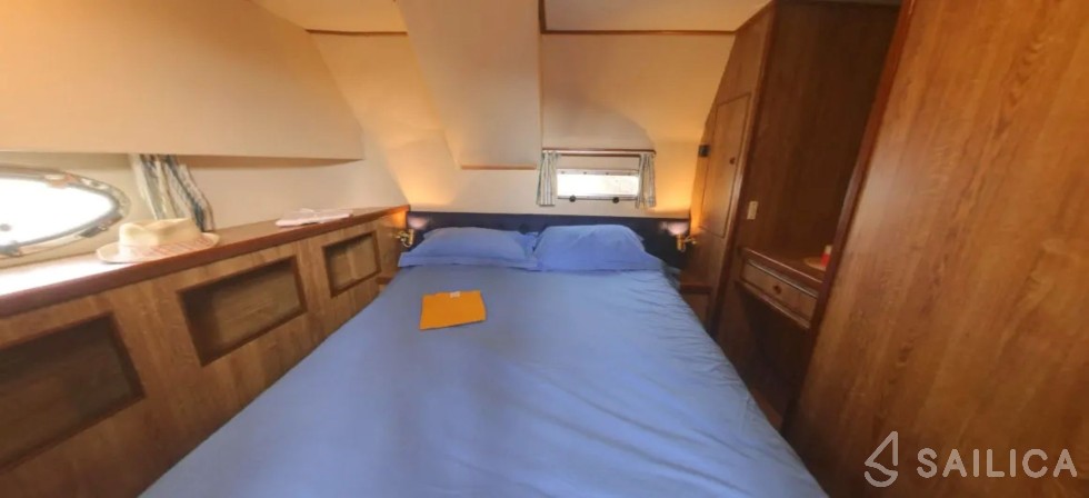 Le Boat Countess - Yacht Charter Sailica