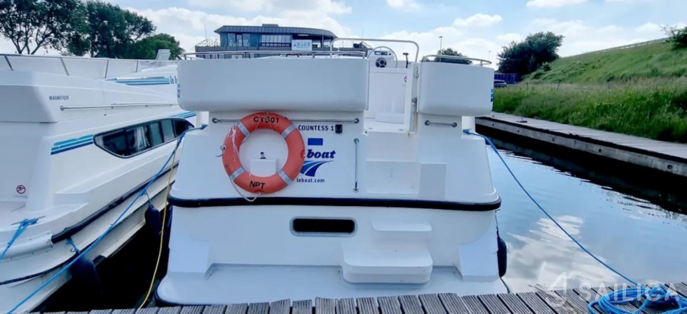 Le Boat Countess - Yacht Charter Sailica