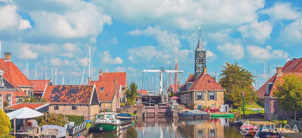 Le Boat Countess - Yacht Charter Sailica