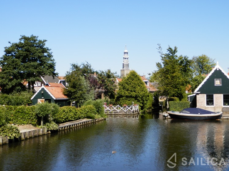 Le Boat Countess - Yacht Charter Sailica