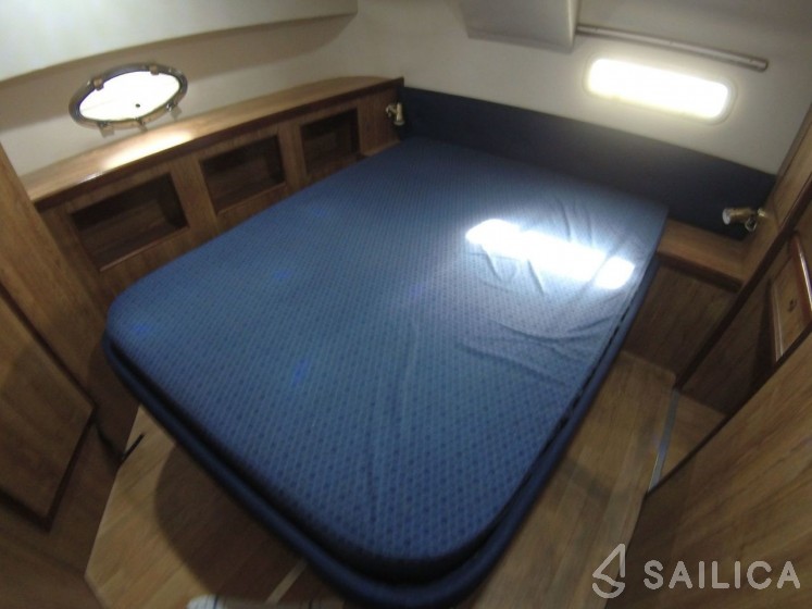 Le Boat Countess - Yacht Charter Sailica