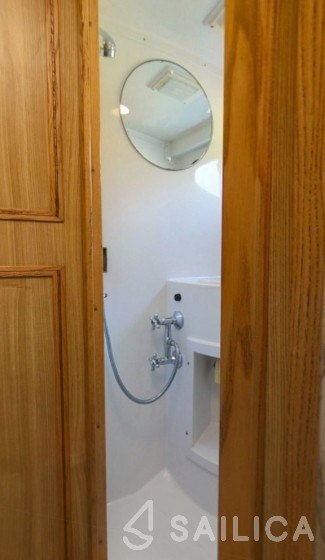 Le Boat Elegance - Yacht Charter Sailica