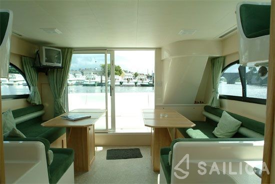 Le Boat Elegance - Yacht Charter Sailica