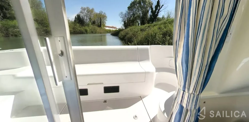 Le Boat Elegance - Yacht Charter Sailica