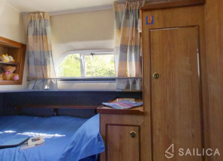 Le Boat Royal Classique - Yacht Charter Sailica