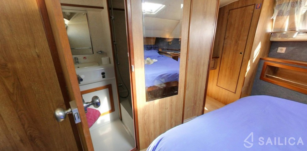 Le Boat Royal Classique - Yacht Charter Sailica