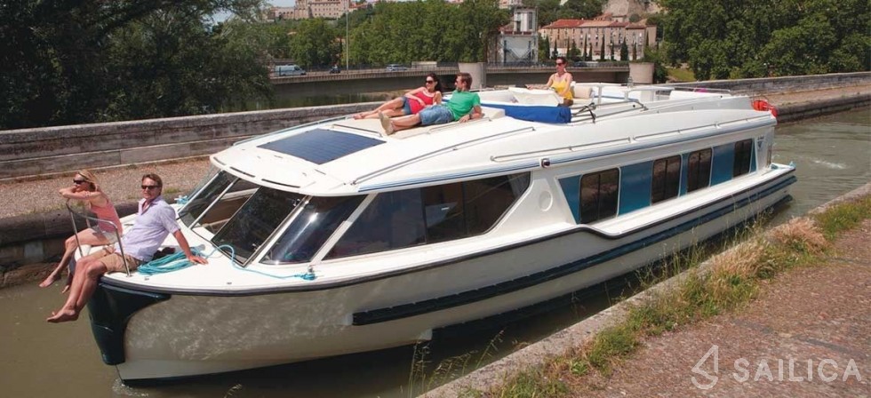 Le Boat Vision 4 - Yacht Charter Sailica