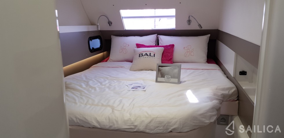 Bali 4.3 MY - Yacht Charter Sailica