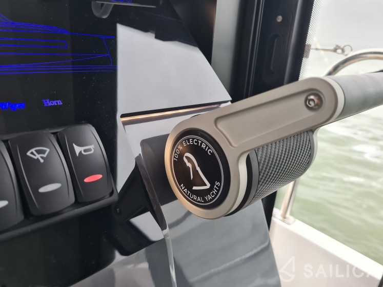 Northman 1200 - Yacht Charter Sailica