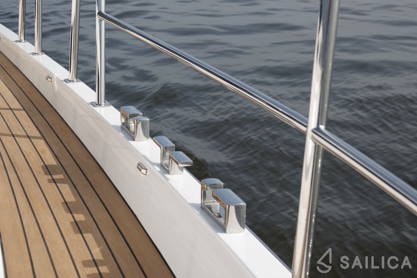 Northman 1200 - Yacht Charter Sailica