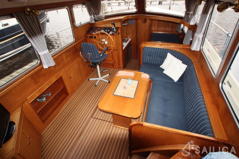 Pikmeer 1100 - Yacht Charter Sailica