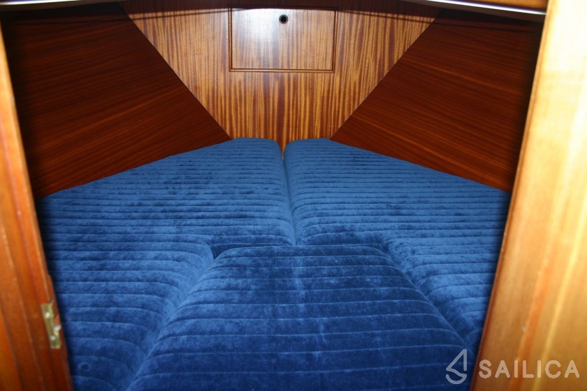 Pikmeer 1100 - Yacht Charter Sailica