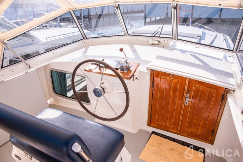 Pikmeer 1200 - Yacht Charter Sailica
