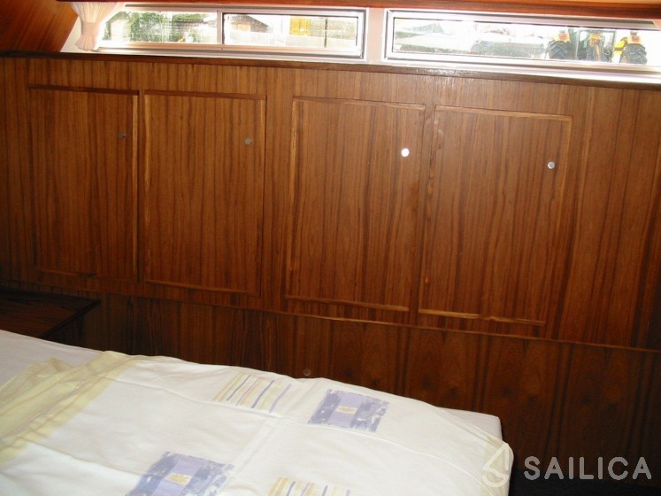 Riverline 1400 - Yacht Charter Sailica