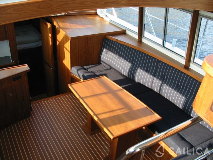 Riverline 1400 - Yacht Charter Sailica