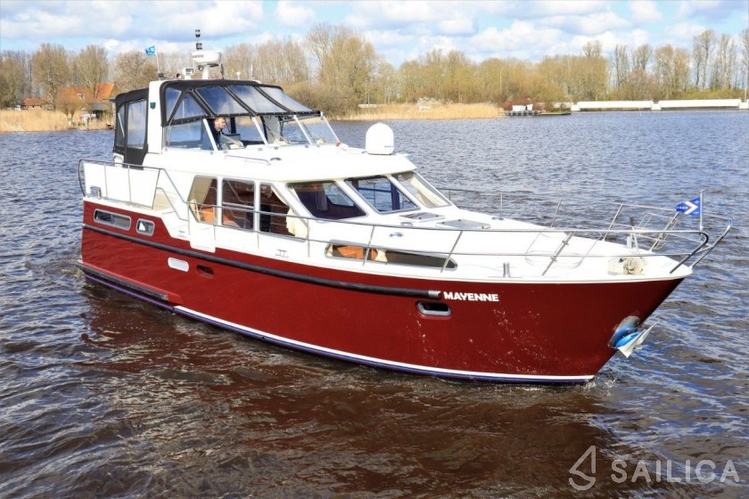 Smelne 1180 - Yacht Charter Sailica