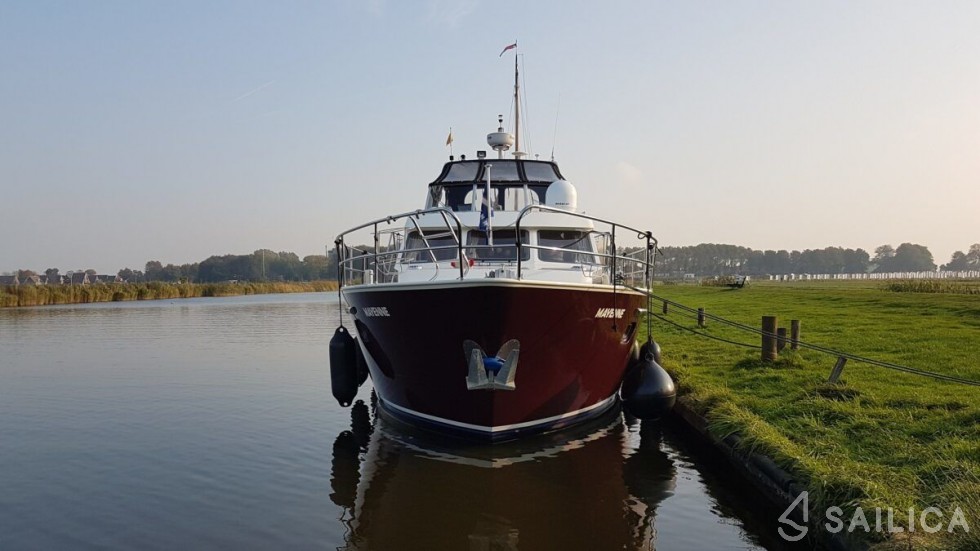 Smelne 1180 - Yacht Charter Sailica