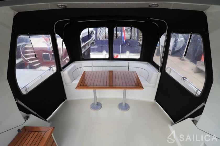 Smelne 1180 - Yacht Charter Sailica