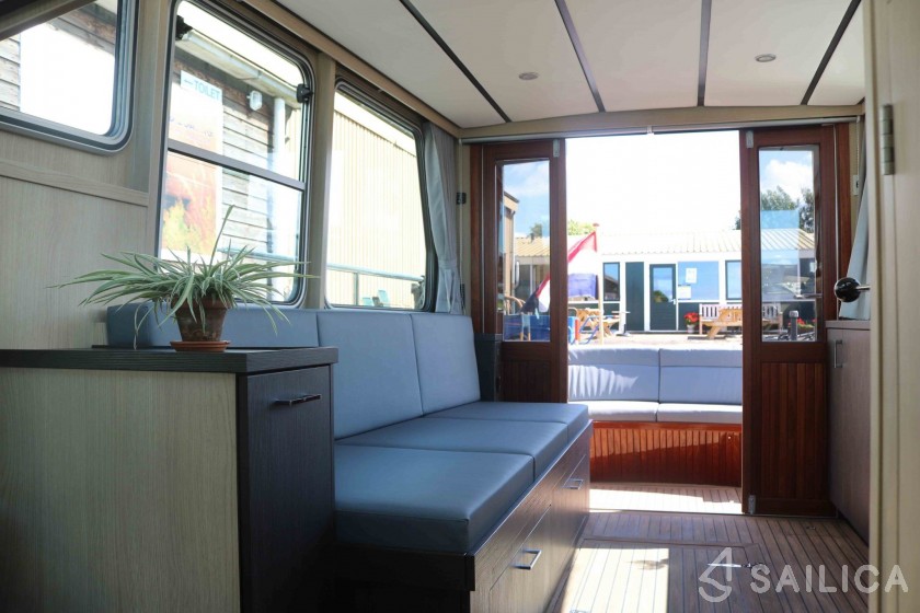 Ten Broeke Kruiser - Yacht Charter Sailica
