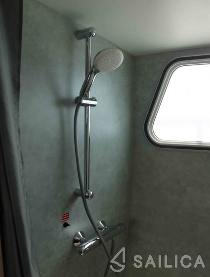 Ten Broeke Kruiser - Yacht Charter Sailica