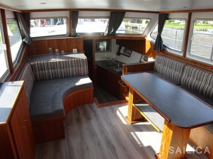 Topline 1500 - Yacht Charter Sailica