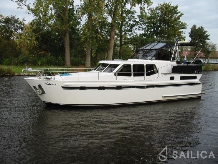 Vacance 1200 - Yacht Charter Sailica