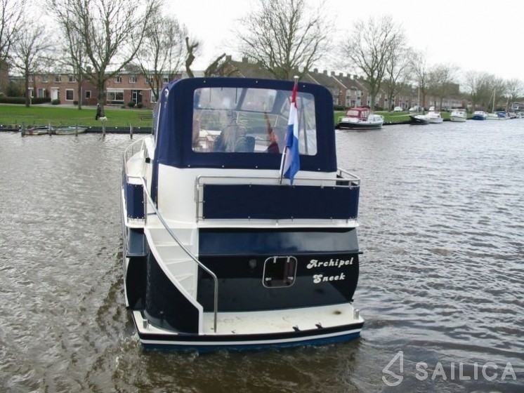 Valkkruiser Kruiser 1200 - Yacht Charter Sailica