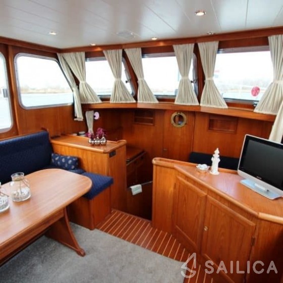 Veha Euroclassic - Yacht Charter Sailica