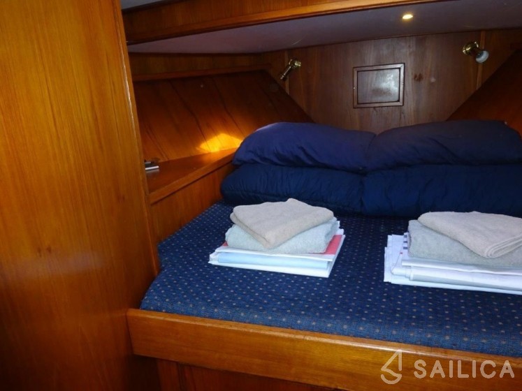 Vri-Jon 1450 - Yacht Charter Sailica