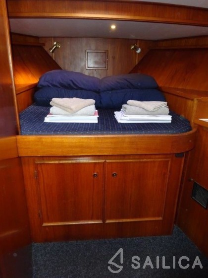 Vri-Jon 1450 - Yacht Charter Sailica