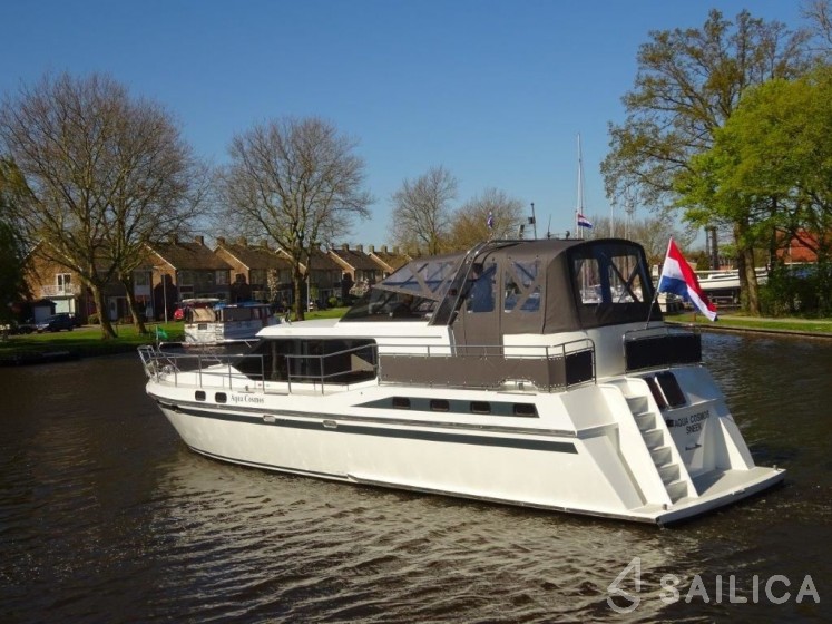 Vri-Jon 1450 - Yacht Charter Sailica