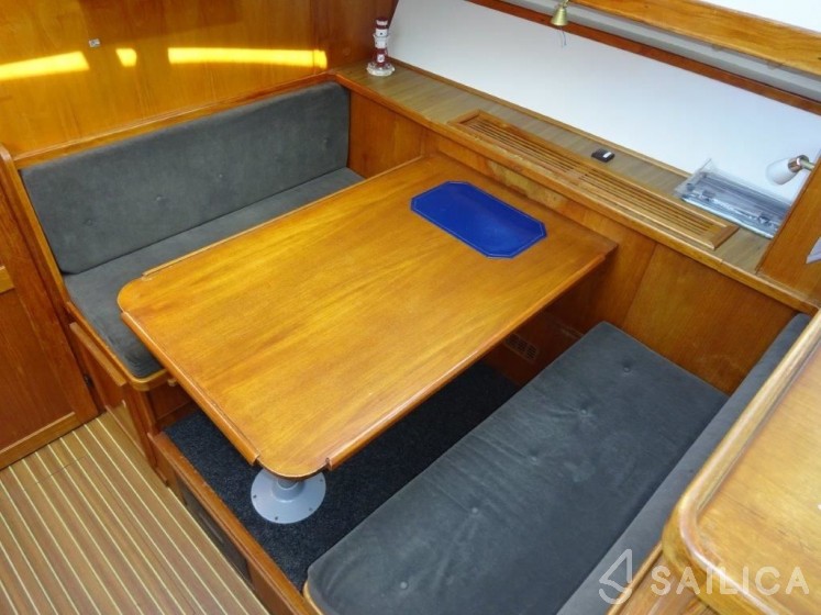 Vri-Jon 1450 - Yacht Charter Sailica