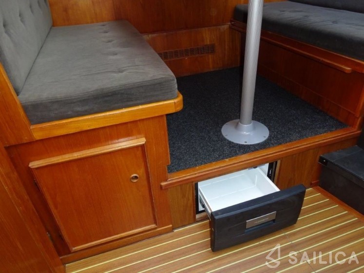 Vri-Jon 1450 - Yacht Charter Sailica